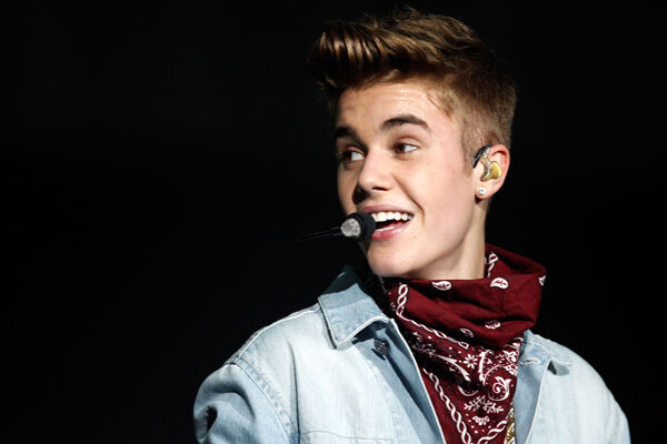 Twitter de site de notícias é hackeado e anuncia que Justin Bieber é gay Twitter de site de notícias é hackeado e anuncia que Justin Bieber é gay
