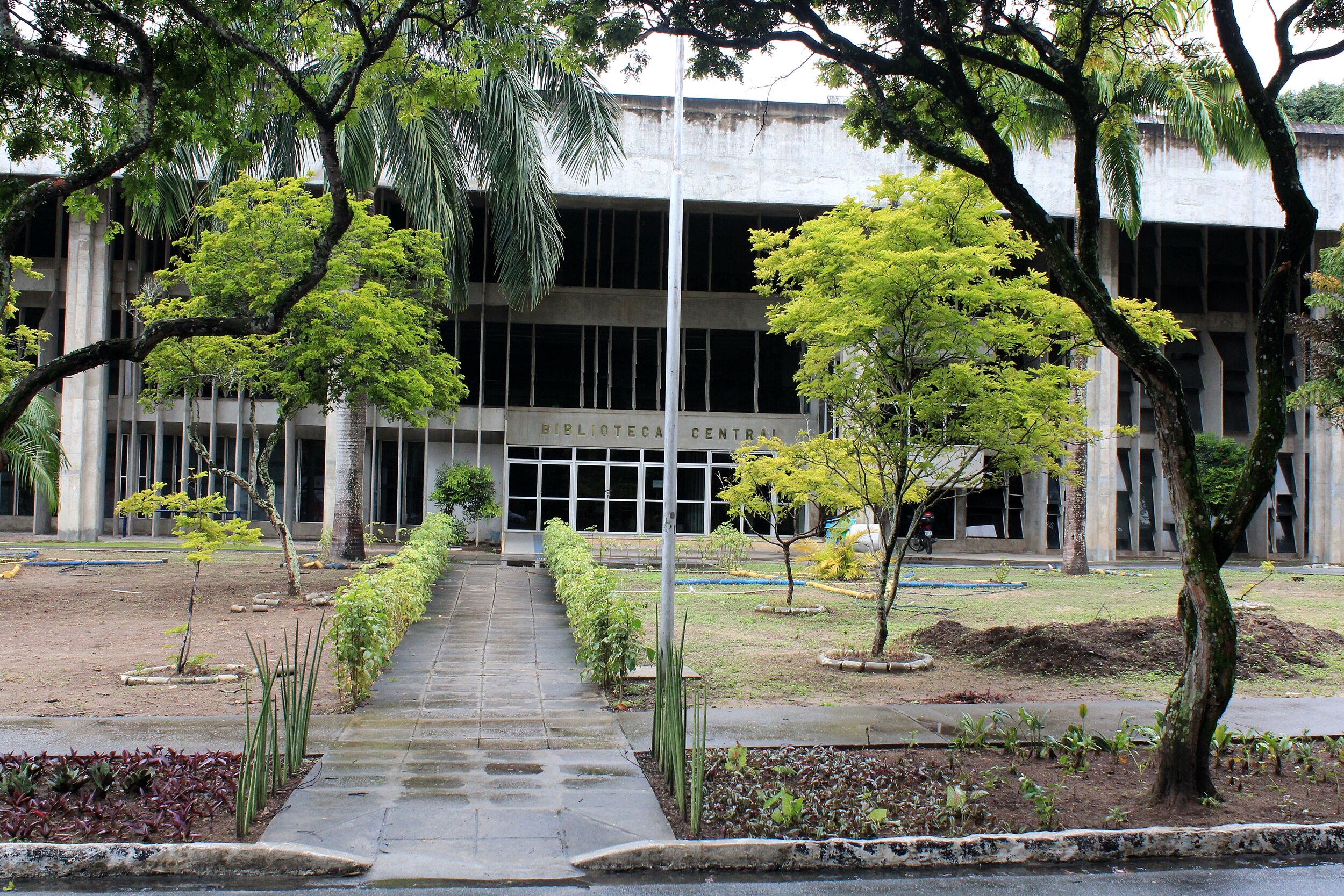 Coordenador de pós-graduação em Ciência da Religião da UFPB é acusado de falsificar diplomas Coordenador de pós-graduação em Ciência da Religião da UFPB é acusado de falsificar diplomas