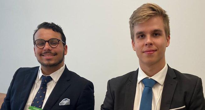 Unipê reduz salários dos professores em até 50% Unipê reduz salários dos professores em até 50%