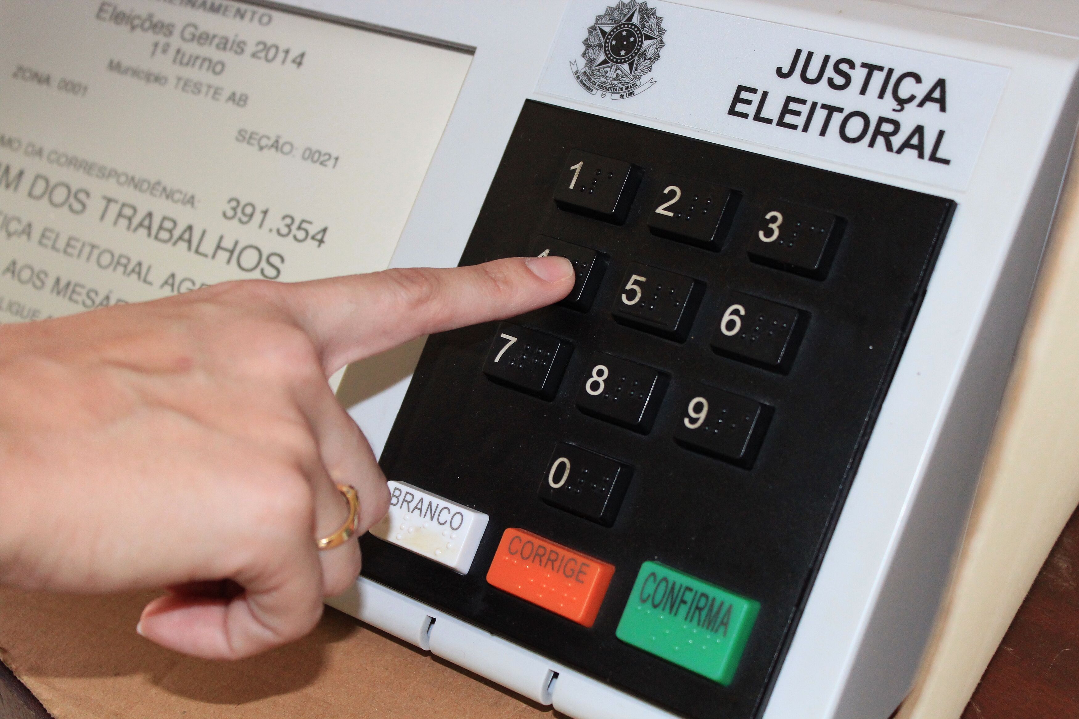 Itaporanga, São José de Caiana e Serra Grande, no Sertão da Paraíba, estão proibidos de ter comícios, carreatas e caminhadas enquanto não atingirem bandeira verde Pesquisa, Eleições, Urna, parciais, apuração