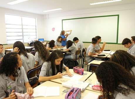Vai mudar de escola? Veja dicas para facilitar a transição Vai mudar de escola? Veja dicas para facilitar a transição