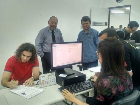 Veneziano registra candidatura e diz que pretende manter o nível da campanha