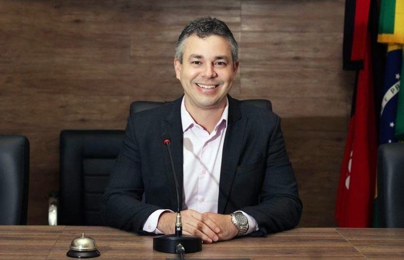 André Coutinho é eleito prefeito de Cabedelo André Coutinho, candidato