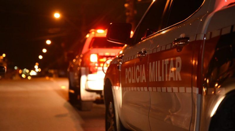 Homem é assassinado após briga em Borborema viatura, polícia militar