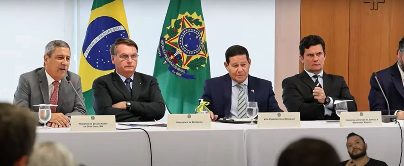 Urgente: Celso de Mello autoriza divulgação de vídeo da reunião de Bolsonaro com Moro e ministros Urgente: Celso de Mello autoriza divulgação de vídeo da reunião de Bolsonaro com Moro e ministros