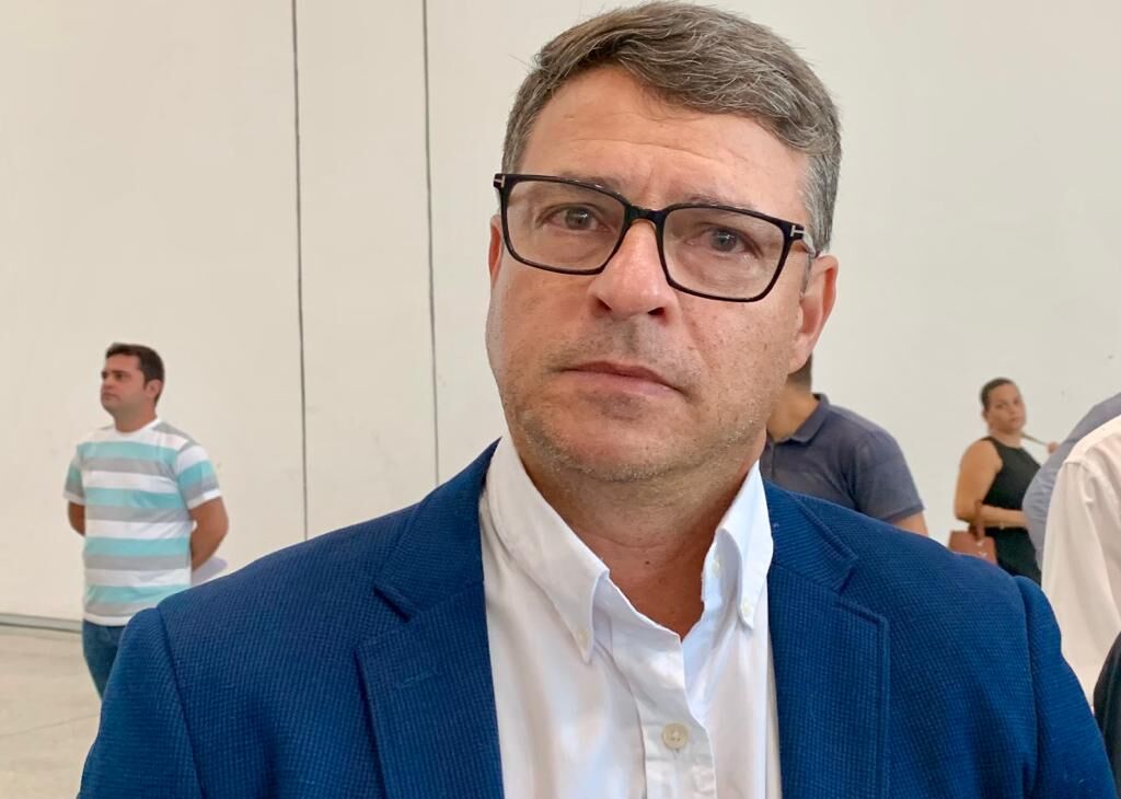 Prefeito de Cabedelo admite ter barrado aprovados em concurso, alega falta de especialização e vai recorrer de decisão da Justiça Prefeito de Cabedelo admite ter barrado aprovados em concurso, alega falta de especialização e vai recorrer de decisão da Justiça