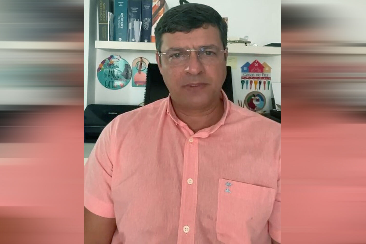 Vitor Hugo critica abandono de obras da BR-230 em Cabedelo, diz que reforçará sinalização e alerta motoristas: "redobrar atenção” Vitor Hugo critica abandono de obras da BR-230 em Cabedelo, diz que reforçará sinalização e alerta motoristas: "redobrar atenção”