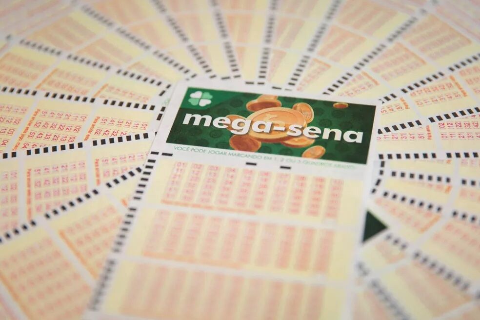 Mega-Sena, concurso 2.517: ninguém acerta as seis dezenas e prêmio vai a R$ 70 milhões Apostador de bolão que faturou R$ 74,7 milhões na Mega foi acordado com a notícia: ‘amigo, esquece o trabalho, você está milionário’