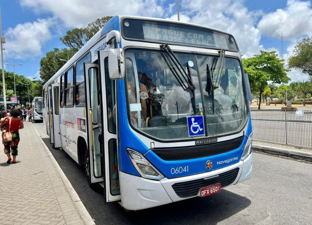 Semob-JP e empresas de ônibus fazem ajustes em 24 linhas para melhorar atendimento aos passageiros Semob-JP e empresas de ônibus fazem ajustes em 24 linhas para melhorar atendimento aos passageiros