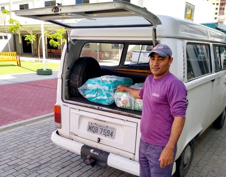 Projeto Cesta Básica da Cidade Viva doa 15 toneladas de alimentos às famílias carentes Projeto Cesta Básica da Cidade Viva doa 15 toneladas de alimentos às famílias carentes