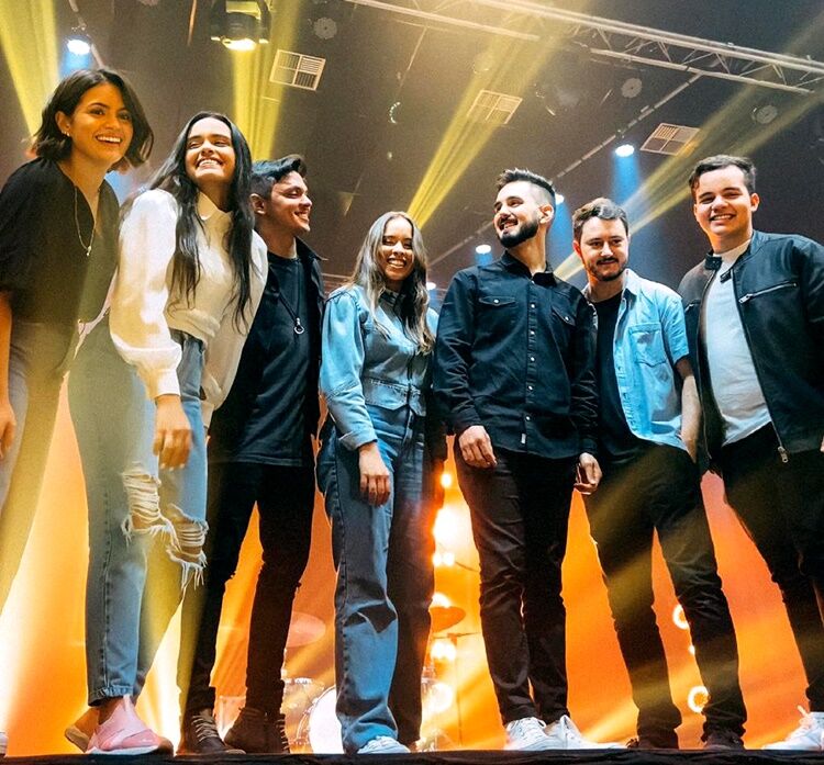 ‘Mais Perto’ é o novo single do Cidade Viva Music do mês de agosto ‘Mais Perto’ é o novo single do Cidade Viva Music do mês de agosto