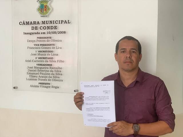 'Arregou': apontado como autor da ação contra Karla Pimentel, chefe de gabinete nega ter autorizado advogado a entrar com pedido de cassação 'Arregou': apontado como autor da ação contra Karla Pimentel, chefe de gabinete nega ter autorizado advogado a entrar com pedido de cassação