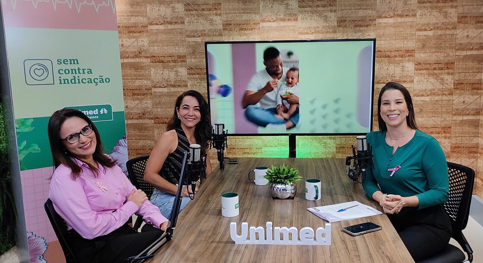 Mulher deve iniciar consultas regulares ao mastologista a partir dos 20 anos, recomendam especialistas Mulher deve iniciar consultas regulares ao mastologista a partir dos 20 anos, recomendam especialistas