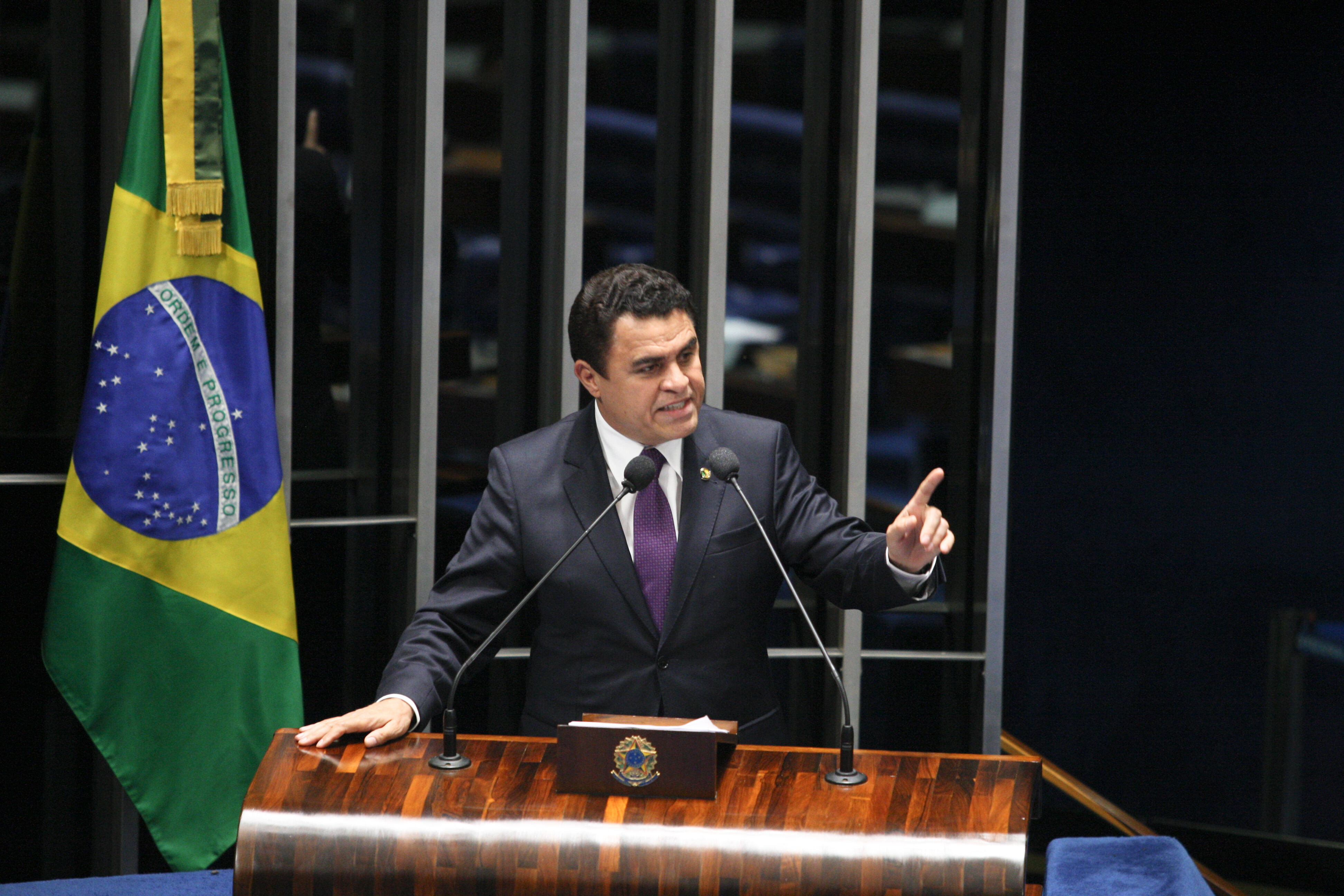 Presidente do PTB de Pernambuco pede abertura de processo disciplinar contra Wilson Santiago e outro deputado federal Presidente do PTB de Pernambuco pede abertura de processo disciplinar contra Wilson Santiago e outro deputado federal