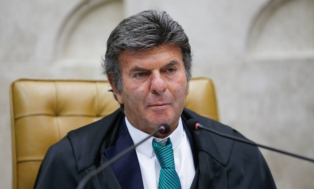 Ministro Luiz Fux determina retorno de pagamento de pensões a ex-governadores e viúvas na Paraíba pensão