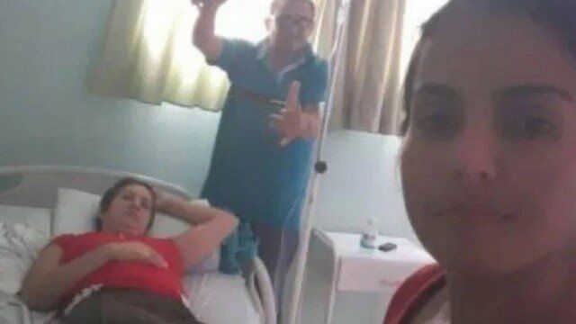 Mulher declarada morta é salva após se mexer dentro de saco para cadáveres em funerária Mulher declarada morta é salva após se mexer dentro de saco para cadáveres em funerária