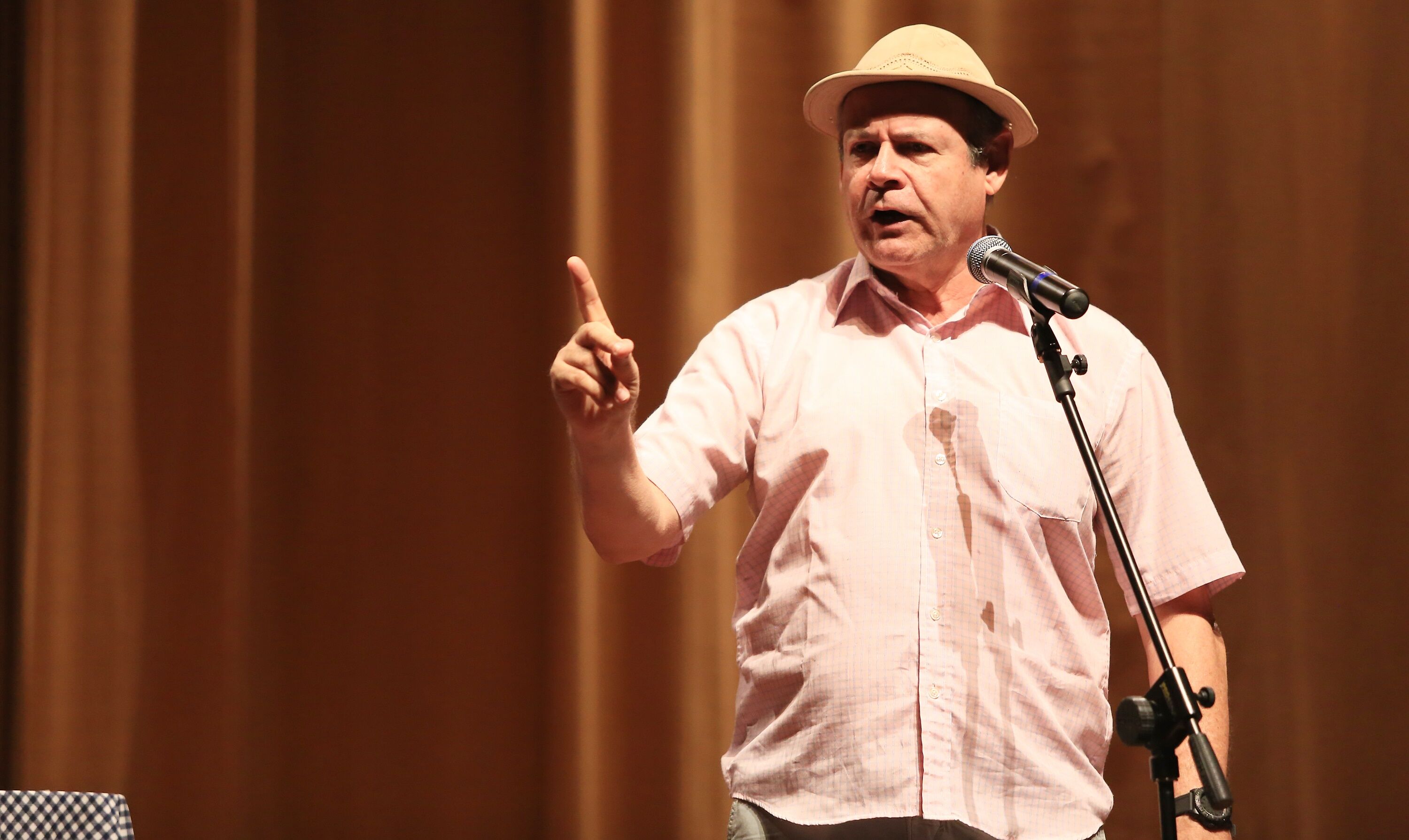 Zé Lezin faz show em João Pessoa para comemorar os 40 anos de carreira zé lezin