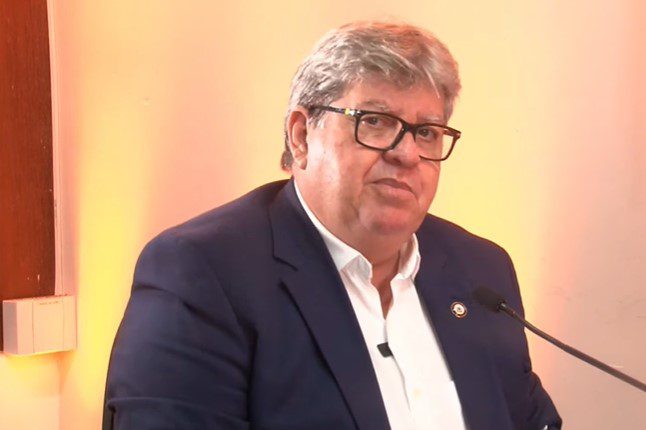 "É natural" diz João Azevêdo sobre disputa entre aliados nas Eleições municipais Governador João Azevêdo, Câncer