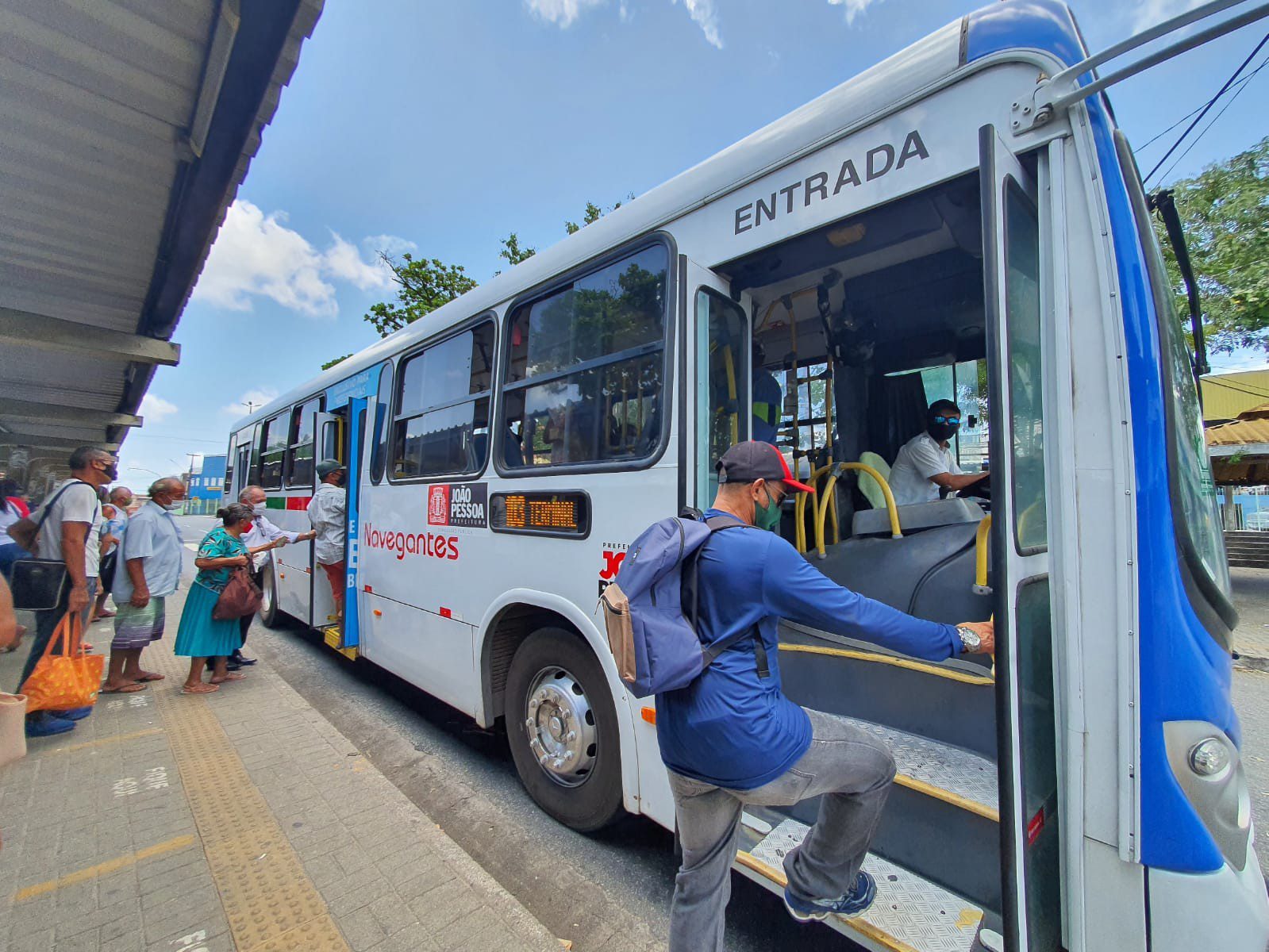 Protestos contra aumento da passagem de ônibus ocorrem hoje (16), em João Pessoa. (foto: reprodução)