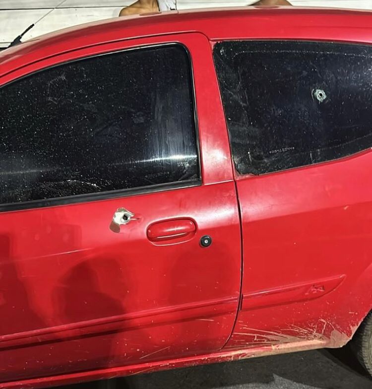Carro de vereador de Cabedelo é alvejado a tiros durante tentativa de assalto carro de vereador