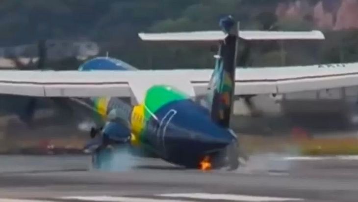 VÍDEO: avião bate cauda na pista durante pouso no aeroporto de Recife VÍDEO: avião bate cauda na pista durante pouso no aeroporto de Recife