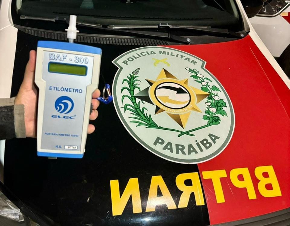 Quase 50 motoristas são autuados por dirigir sob efeito de álcool durante o feriadão, na Paraíba