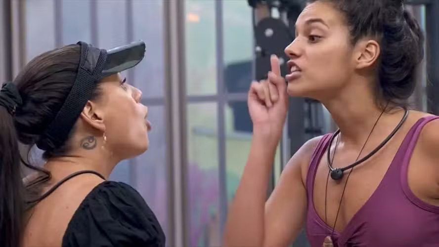 Fernanda e Alane protagonizam barraco no BBB24 Fernanda e Alane protagonizam barraco no BBB24