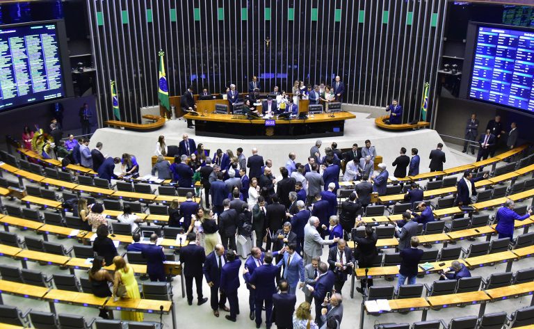 Congresso derruba veto à desoneração da folha para 17 setores; veja como votaram os deputados da Paraíba Congresso derruba veto à desoneração da folha para 17 setores; veja como votaram os deputados da Paraíba