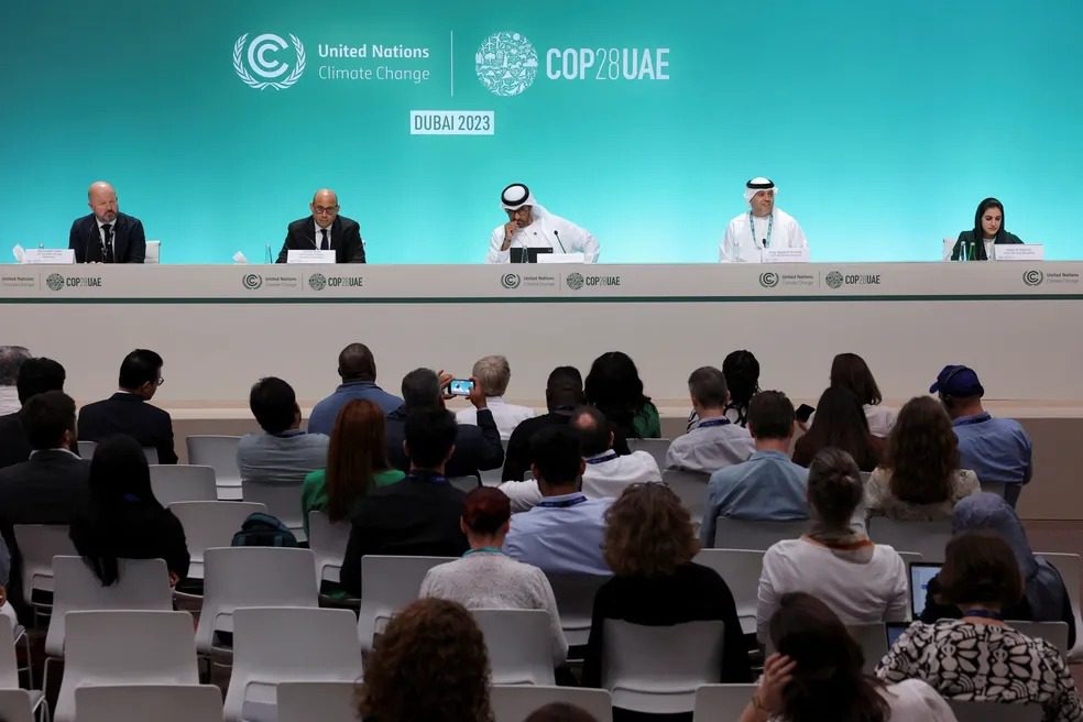 COP 28 anuncia fundo de US$ 420 milhões para apoiar países afetados pelo aquecimento global COP 28 anuncia fundo de US$ 420 milhões para apoiar países afetados pelo aquecimento global
