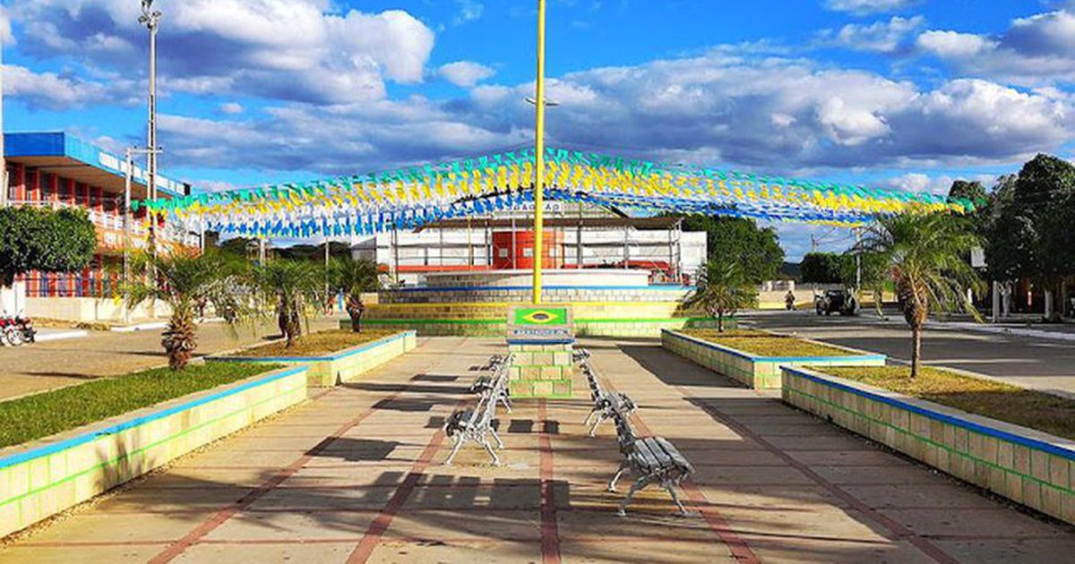 Prefeitura de Desterro gastou R$ 745 mil com eventos juninos quando estava em "situação de emergência" e TCE cobra explicações Prefeitura de Desterro gastou R$ 745 mil com eventos juninos quando estava em "situação de emergência" e TCE cobra explicações