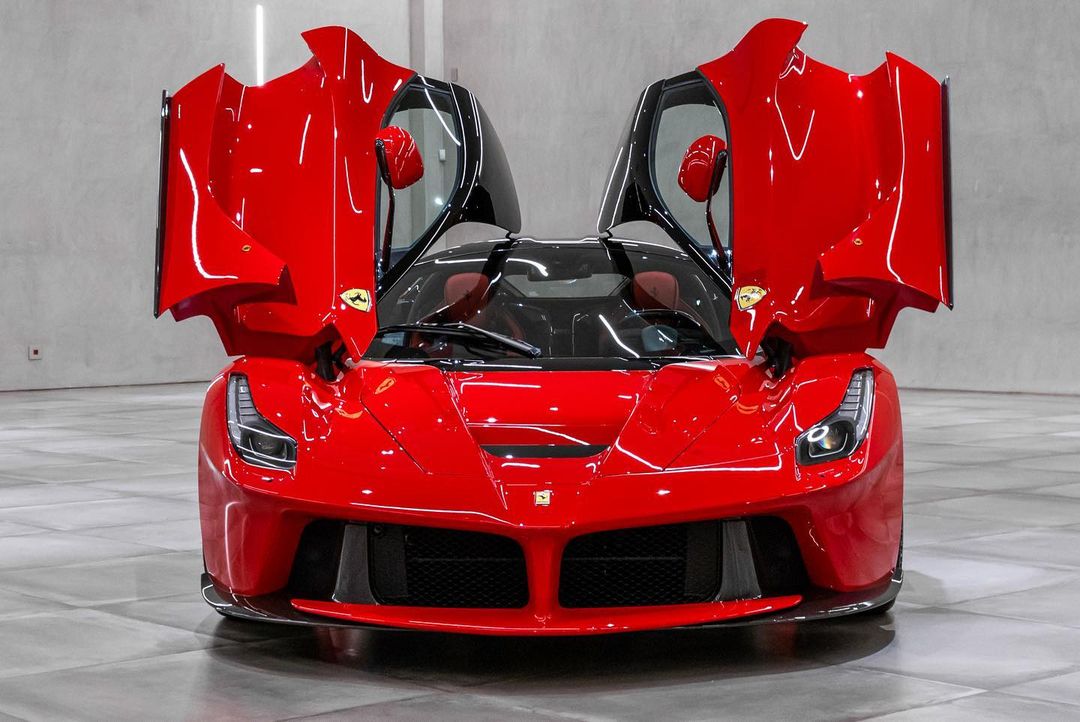 Ferrari em Santa Catarina tem maior IPVA 2024 do Brasil; confira a lista Ferrari em Santa Catarina tem maior IPVA 2024 do Brasil; confira a lista
