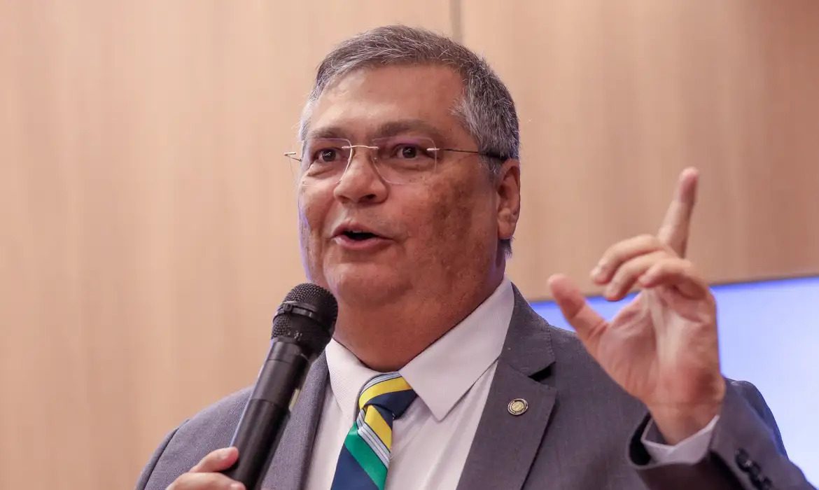 João Azevêdo sanciona lei que concede título de cidadão paraibano ao ministro Flávio Dino Flávio Dino. (foto: Agência Brasil)