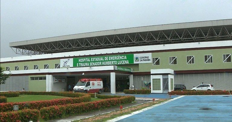 Após cirurgia, criança que caiu de janela de prédio no Valentina segue internada em estado grave Hospital de Trauma, João Pessoa, Mãe