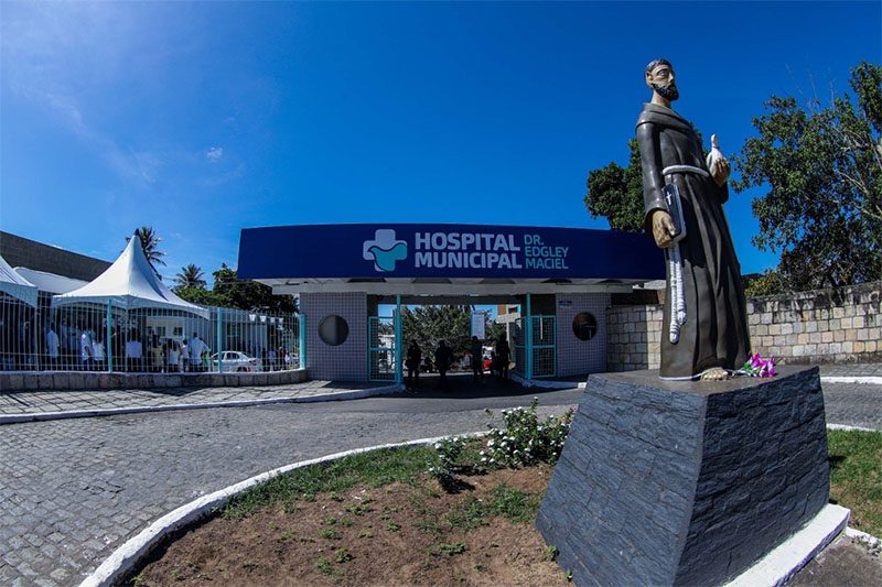 Hospital Municipal Drº Edgley, em Campina Grande, tem queda de energia e pacientes são transferidos Hospital Municipal Drº Edgley, em Campina Grande, tem queda de energia e pacientes são transferidos