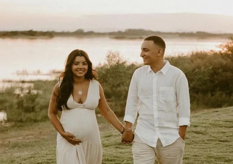 João Gomes pede a namorada Ary Mirelle em casamento João Gomes pede a namorada Ary Mirelle em casamento