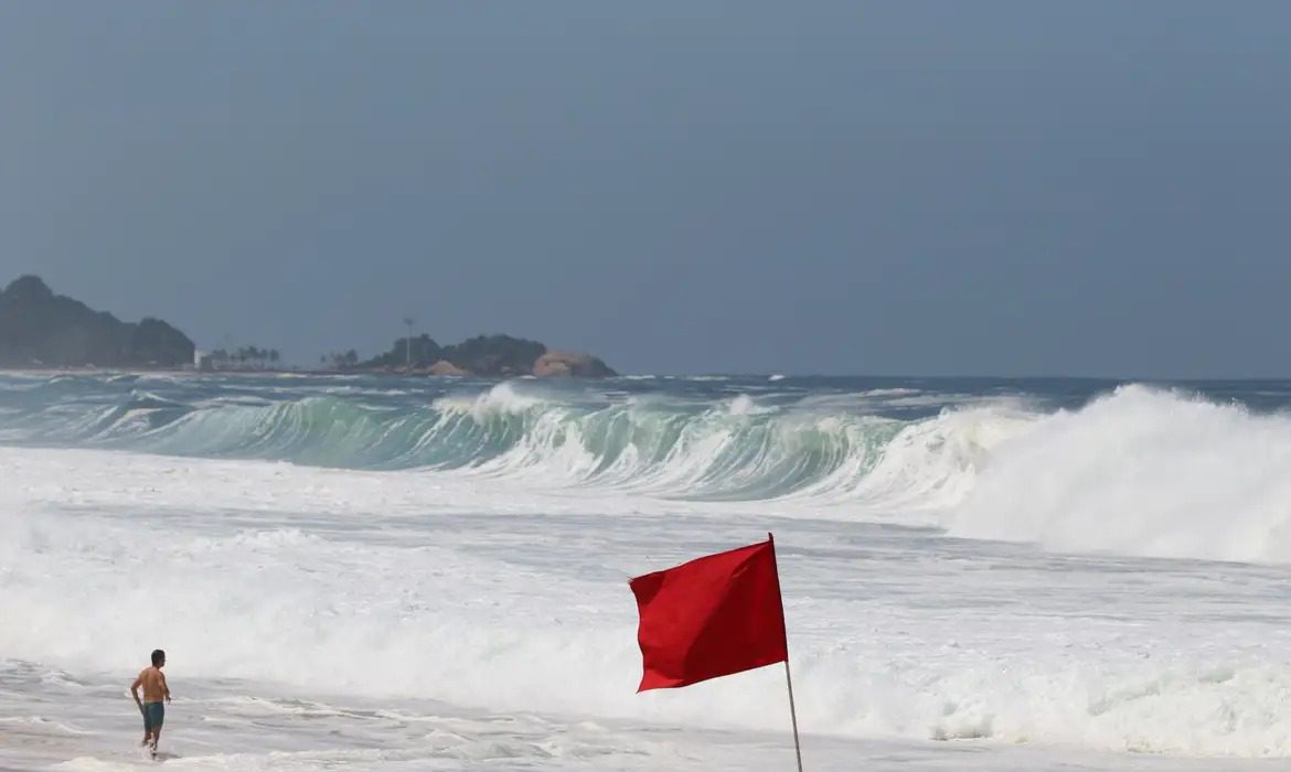 Rio de Janeiro e Santos podem ter áreas invadidas pelo mar até 2059 Rio de Janeiro e Santos podem ter áreas invadidas pelo mar até 2059