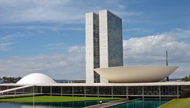 PEC que proibe posse e porte de droga é votada hoje no Senado Senado vota hoje PEC das drogas.