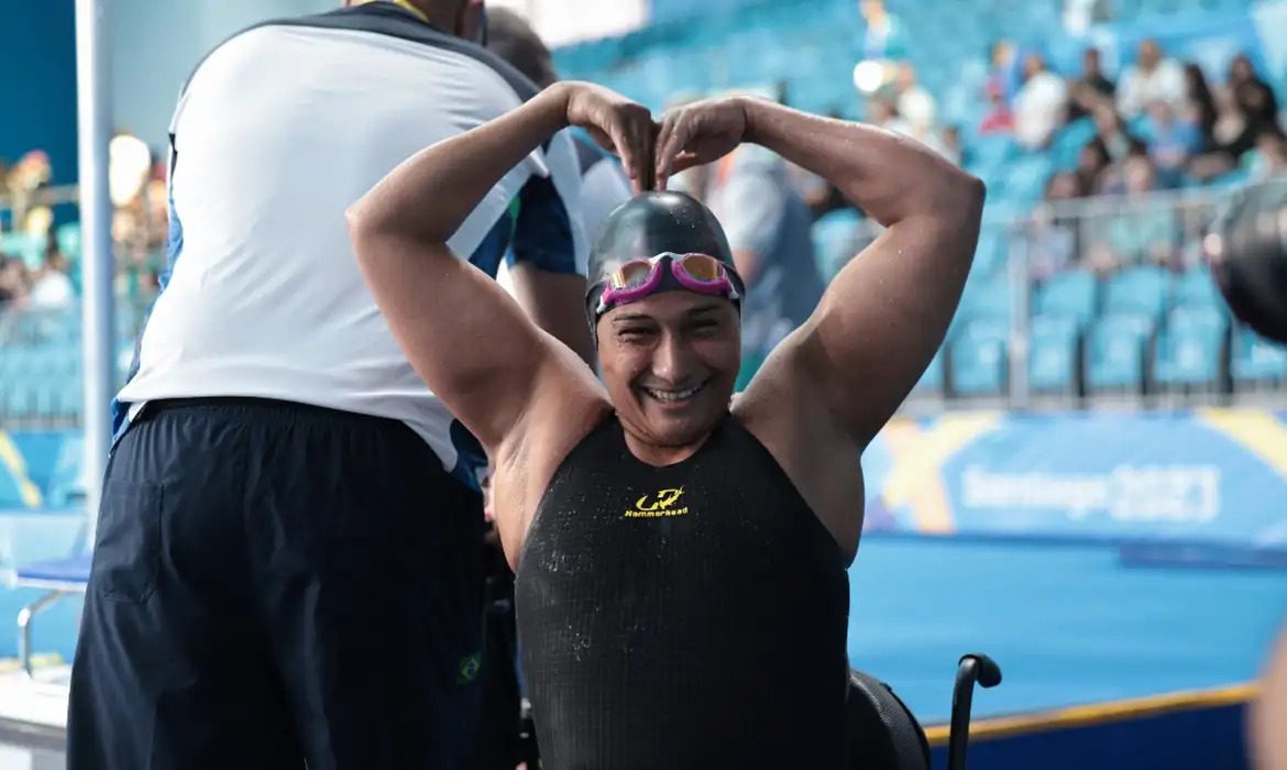 Nadadora Patrícia Santos fatura primeiro ouro do Brasil no Parapan Nadadora Patrícia Santos fatura primeiro ouro do Brasil no Parapan