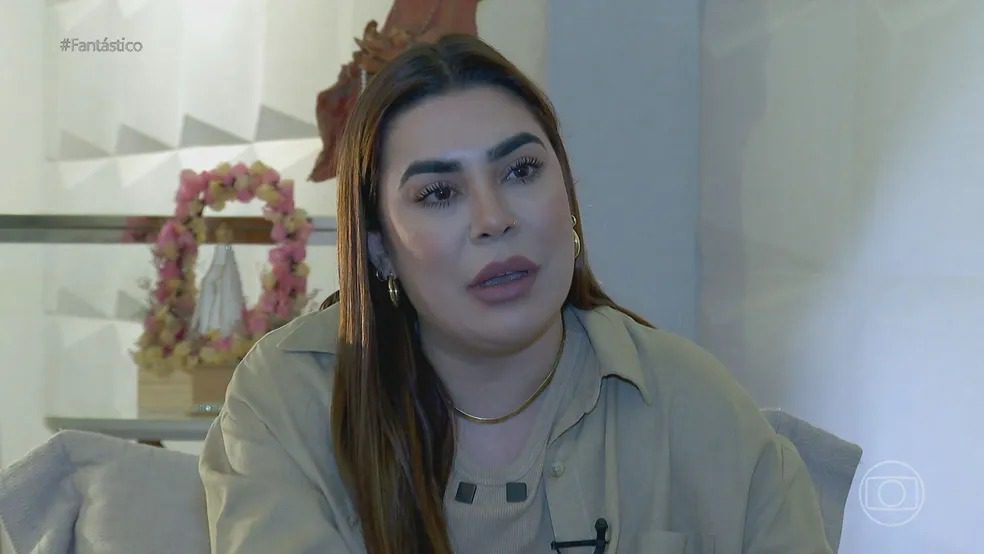 Naiara Azevedo diz que ex-marido era responsável por controlar todo seu dinheiro: 'Sabe quanto ele me dava por mês? R$ 1 mil' Naiara Azevedo diz que ex-marido era responsável por controlar todo seu dinheiro: 'Sabe quanto ele me dava por mês? R$ 1 mil'