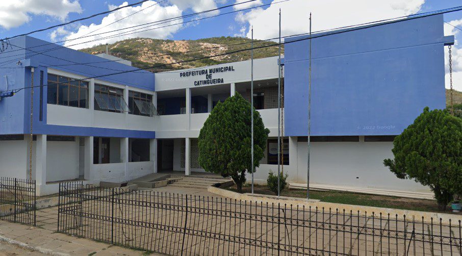 Ministério Público investiga superfaturamento na compra de quase R$ 1,5 milhão em combustíveis pela Prefeitura de Catingueira Ministério Público investiga superfaturamento na compra de quase R$ 1,5 milhão em combustíveis pela Prefeitura de Catingueira
