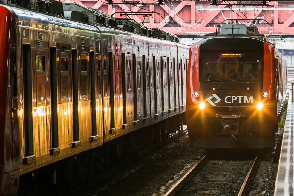 Homem é preso por importunação sexual após se masturbar dentro de trem em São Paulo