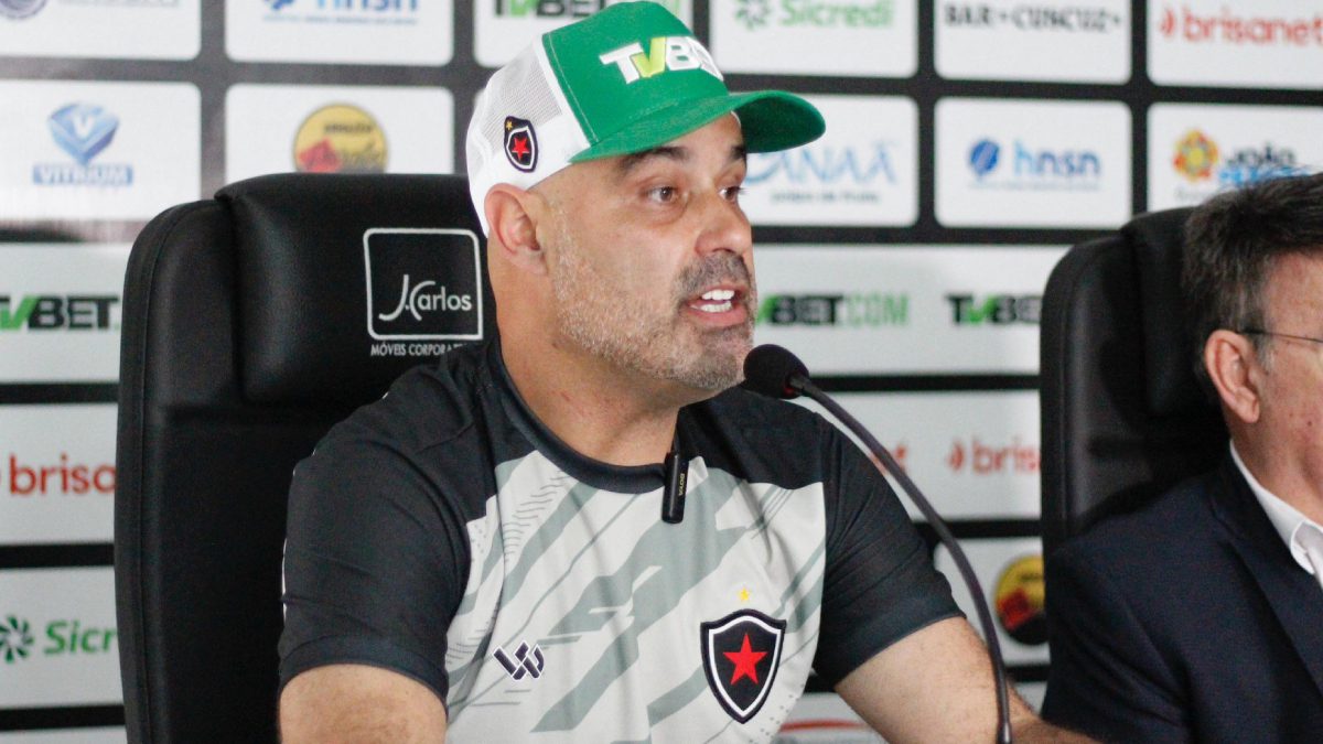 Botafogo-PB anuncia a saída do técnico Cristian de Souza. Foto: Divulgação/BotafogoPB