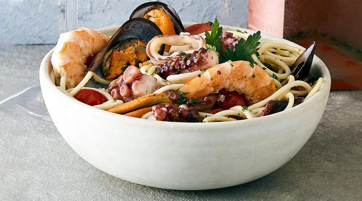 SEMANA SANTA: Espaguete com frutos do mar, uma receita que vai te surpreender