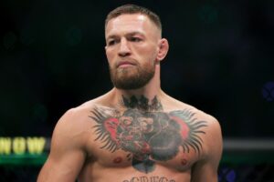 McGregor se diz ansioso para voltar ao MMA: "Tenho duas lutas no contrato"