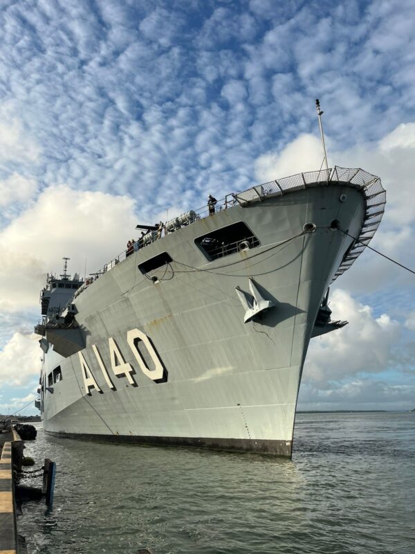 Maior navio de guerra da América Latina atracado em Cabedelo comporta 18 aeronaves e 800 militares; conheça detalhes do NAM Atlântico