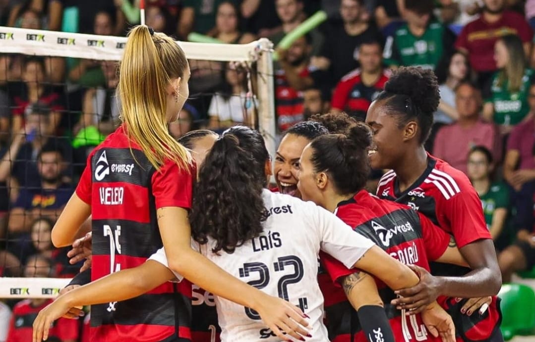 Sesc Flamengo lidera competição.