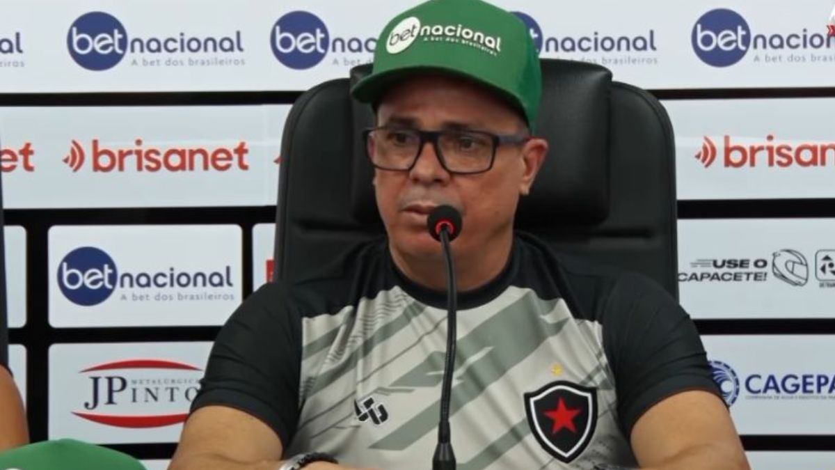 Evaristo Piza, técnico do Botafogo-PB