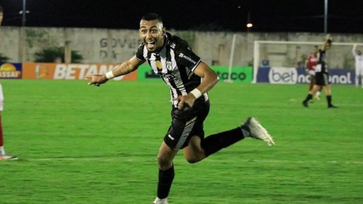 Edmundo, volante do Treze, é um dos alvos do Botafogo-PB.