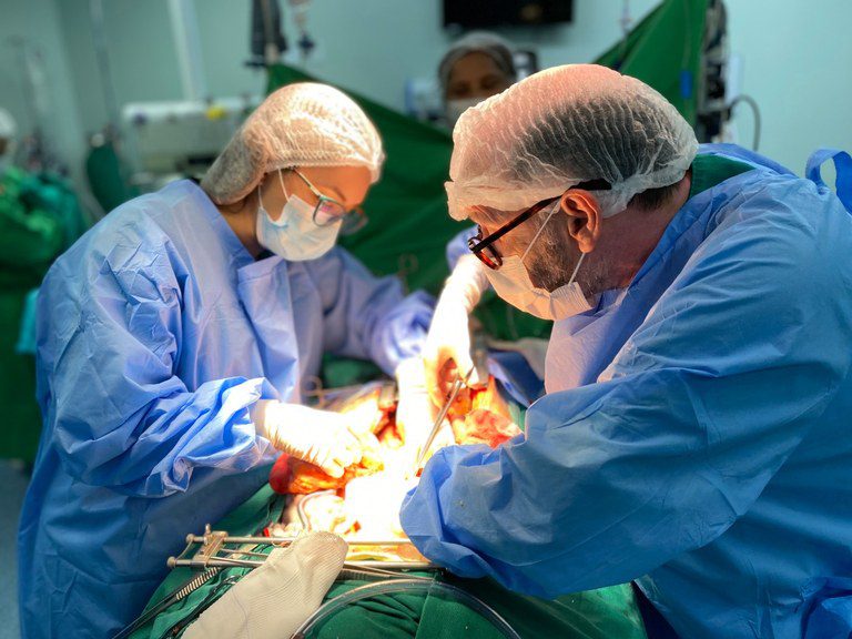 Metropolitano tornou-se o 5º hospital público do país habilitado para fazer transplante de coração em crianças.