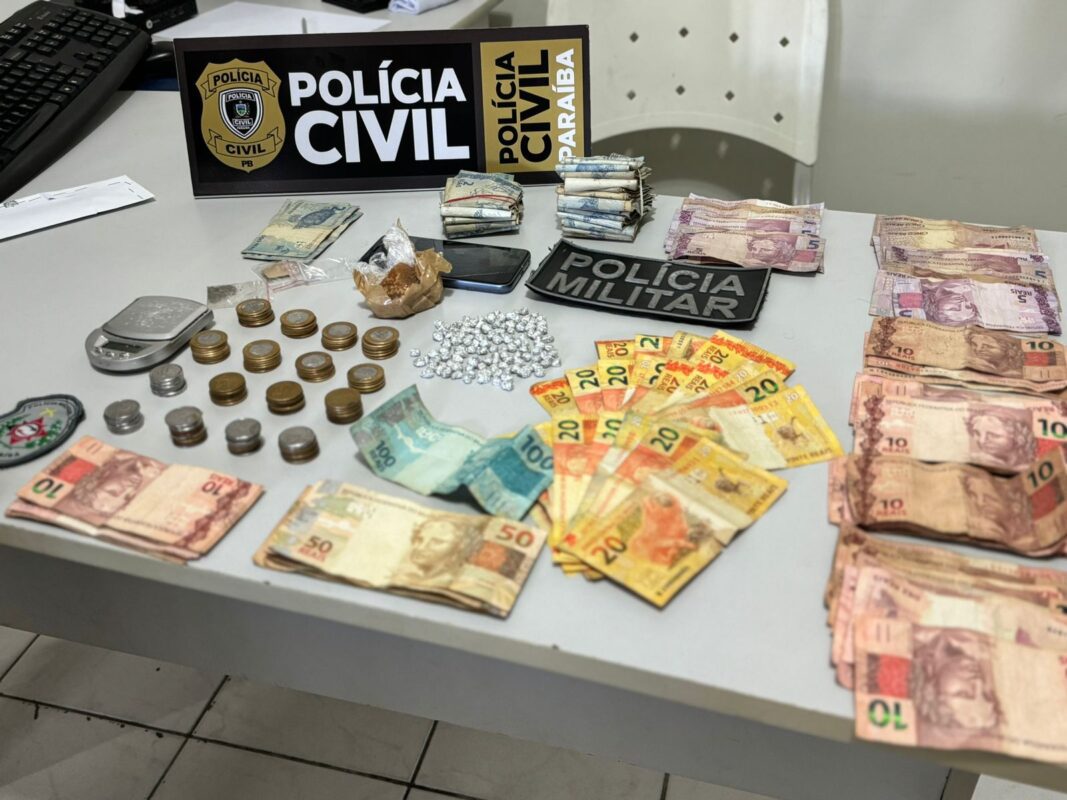 Polícia desmonta 'Boca de fumo', prende mulher e apreende crack e dinheiro em Coremas